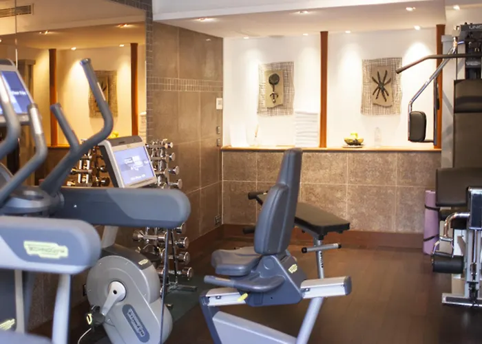 ホテル Atala Champs Elysees 4*