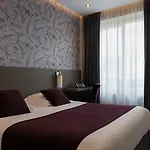 Atala Champs Elysees ホテル パリ