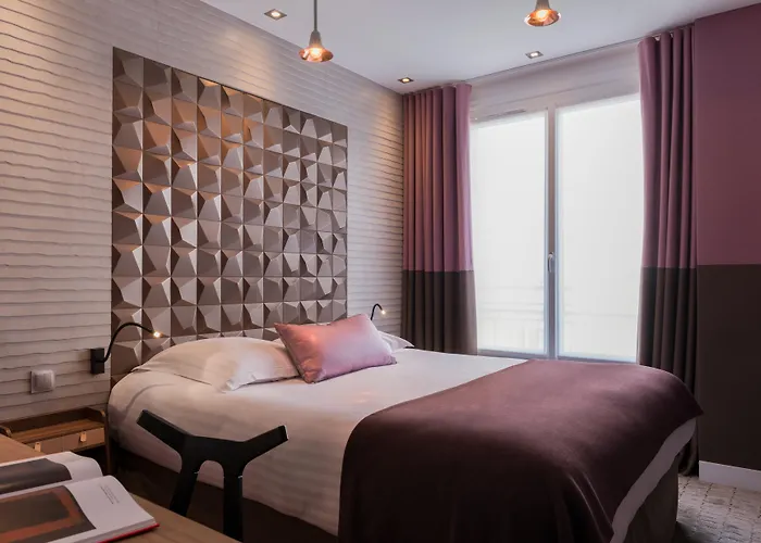 Otel Atala Champs Elysees Paris