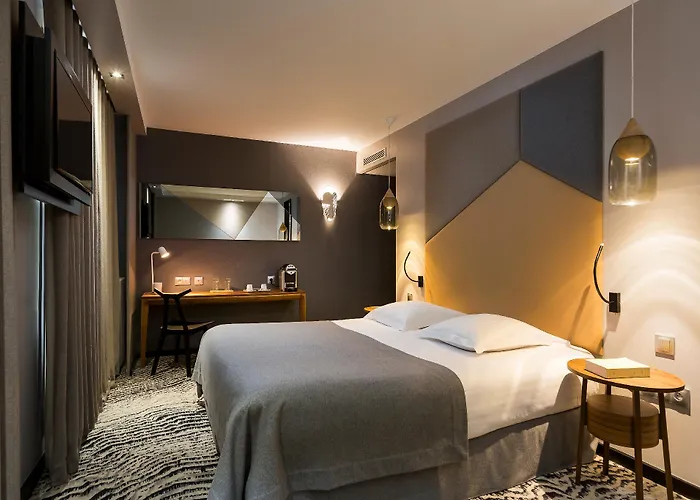 호텔 Atala Champs Elysees 4*