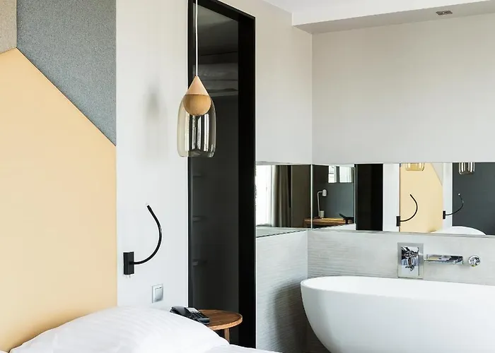 Otel Atala Champs Elysees 4*