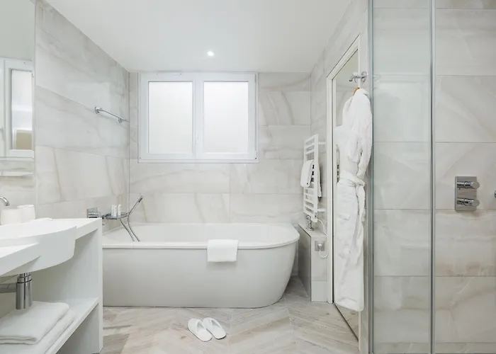 Atala Champs Elysees 4* 파리