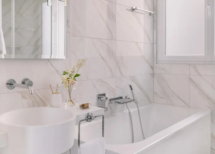 Otel Atala Champs Elysees 4*