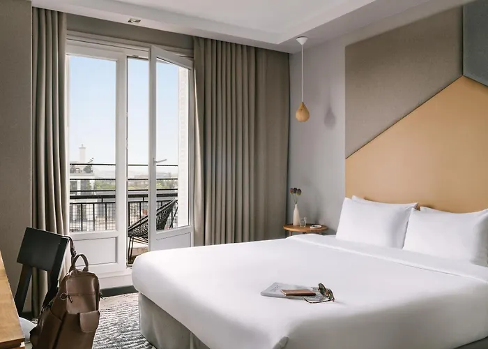 Atala Champs Elysees Otel 4*