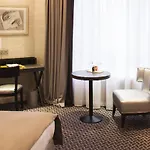 Atala Champs Elysees فندق 4*